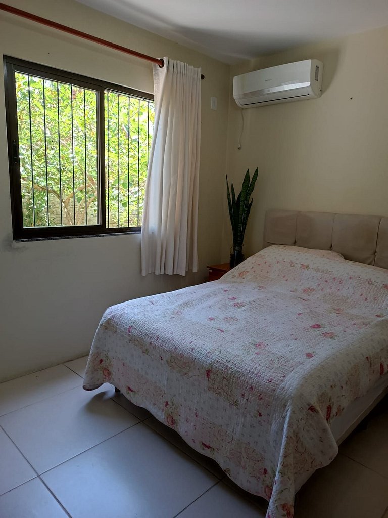 Casa com 5 quartos praia de baixo/ guarda do embaú