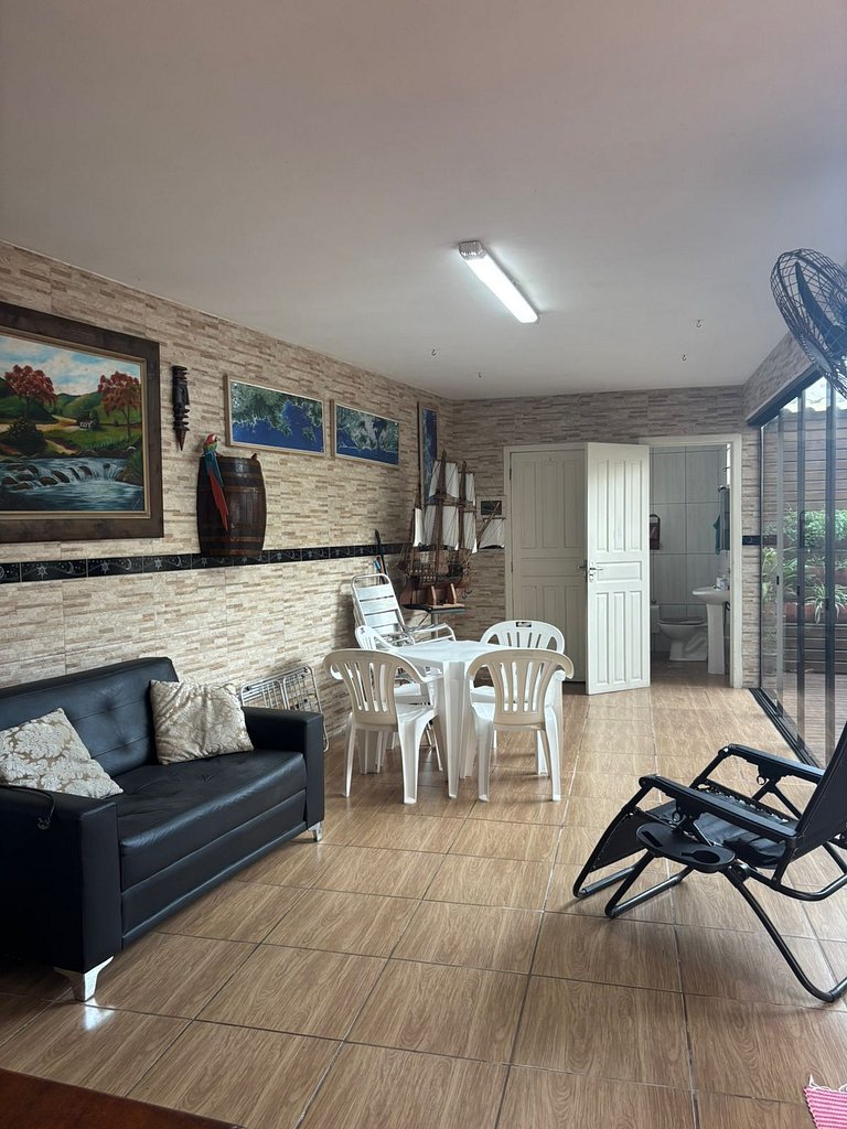 lindo sobrado com 4 quartos