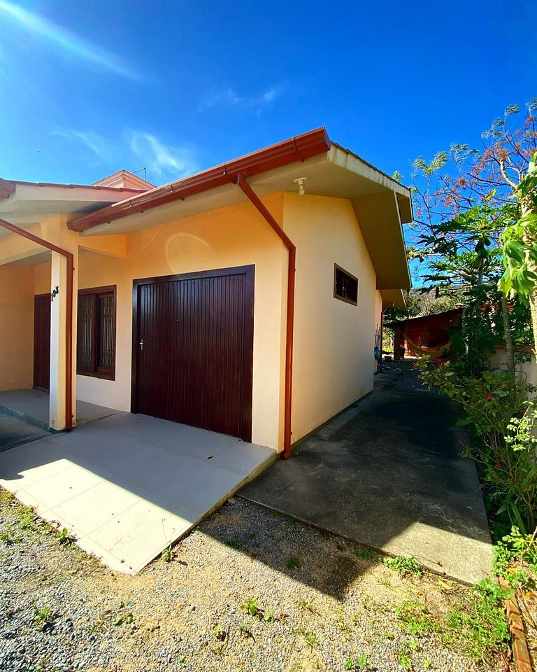 Casa caminho da guarda