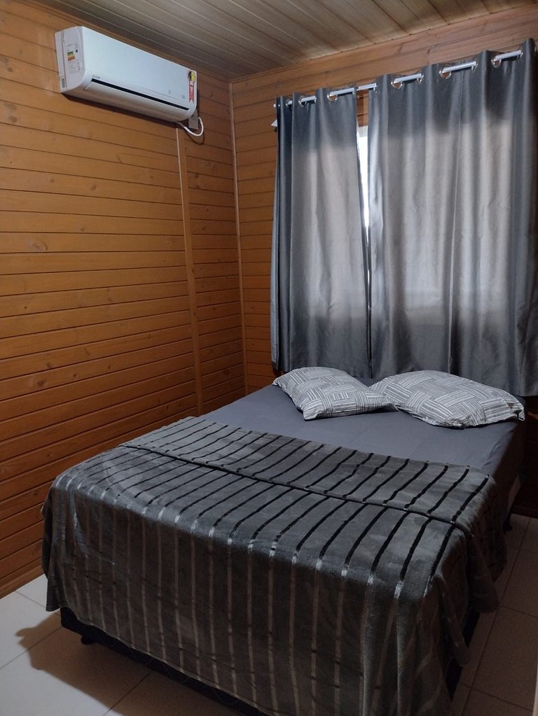 Casa Mar Azul com piscina.