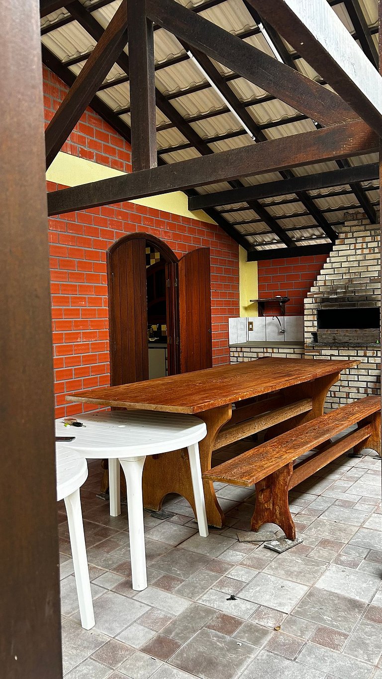 Sobrado maravilhoso com piscina p/ 14 pessoas