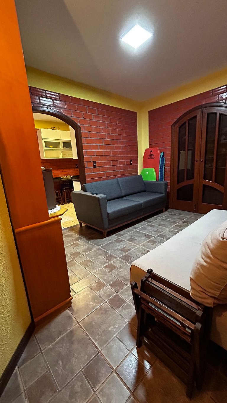 Sobrado maravilhoso com piscina p/ 14 pessoas