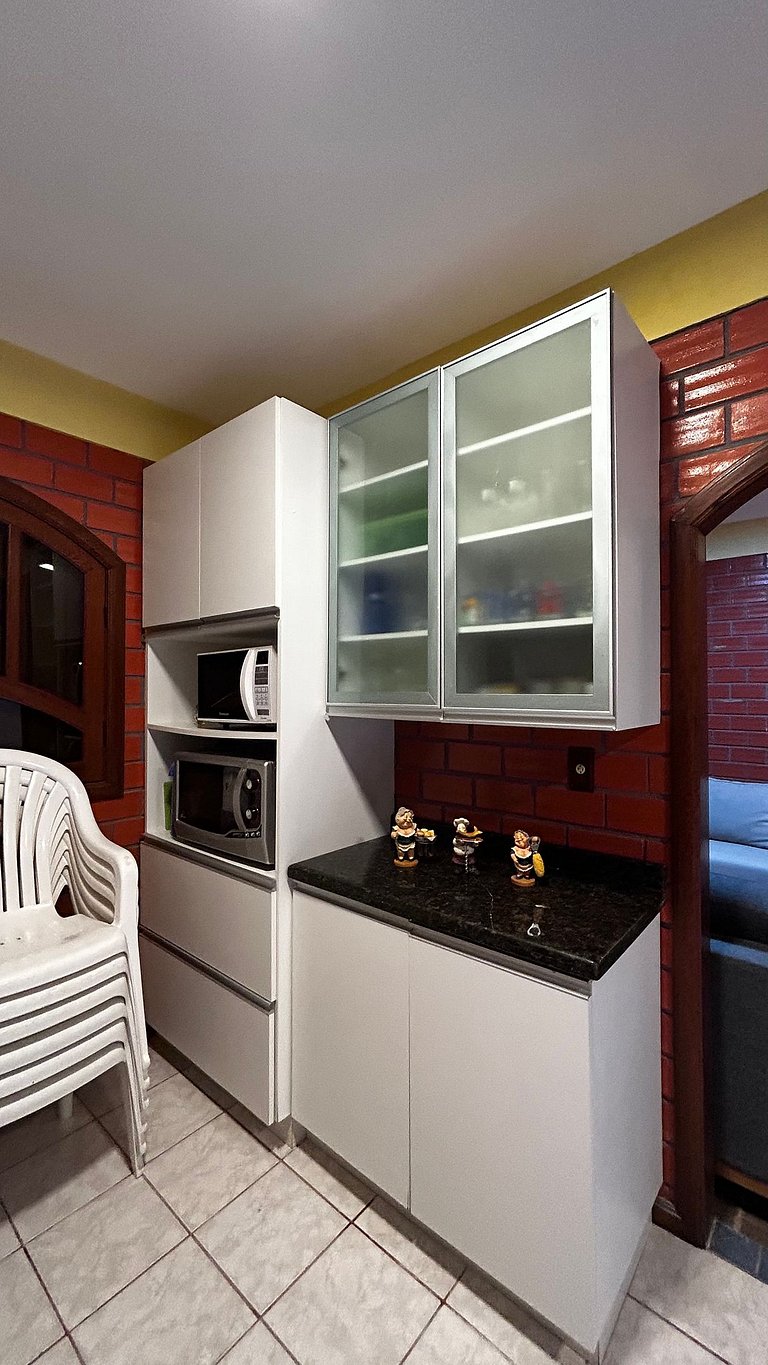 Sobrado maravilhoso com piscina p/ 14 pessoas