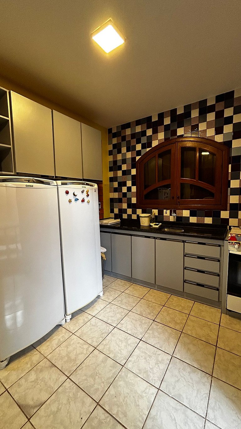 Sobrado maravilhoso com piscina p/ 14 pessoas