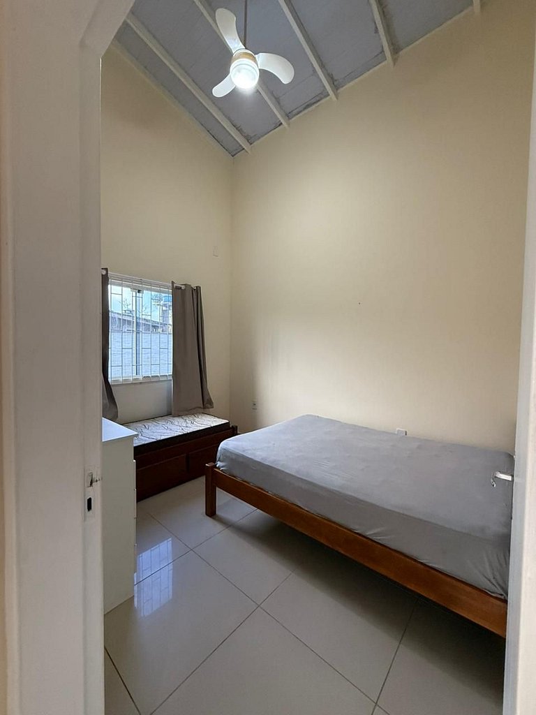 Casa com 5 Quartos a 300m da Praia