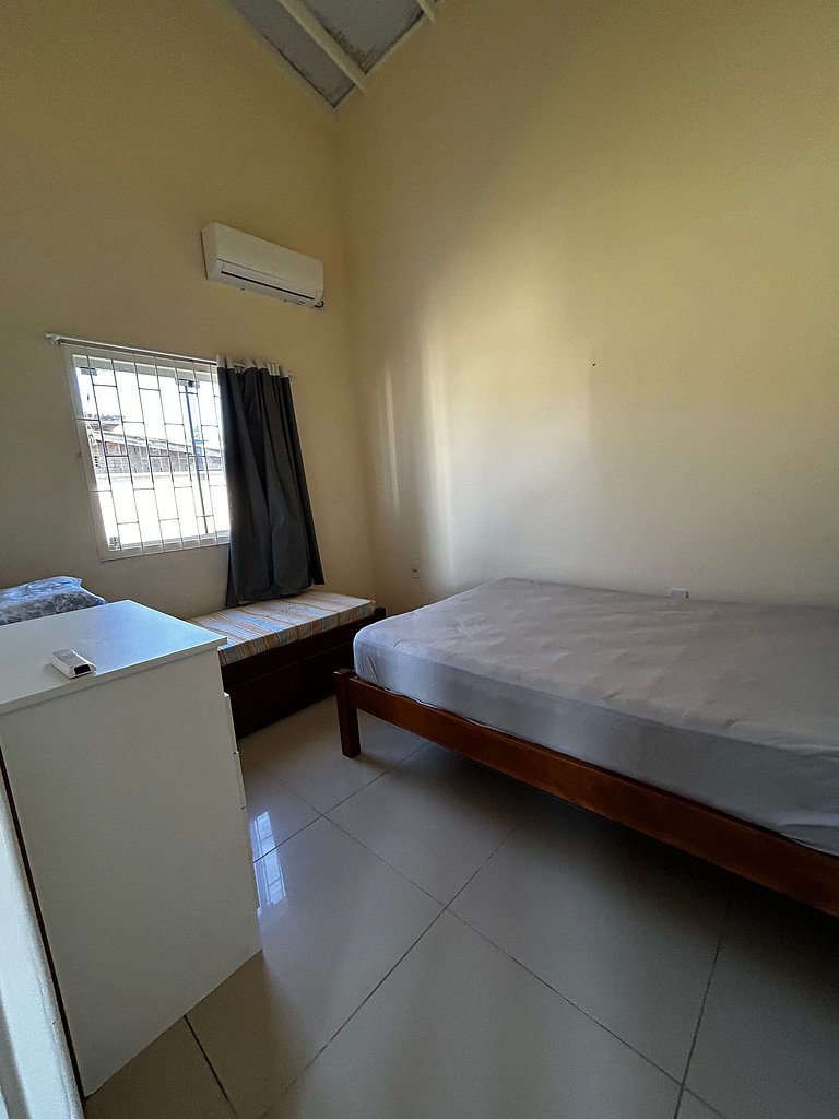 Casa com 5 Quartos a 300m da Praia