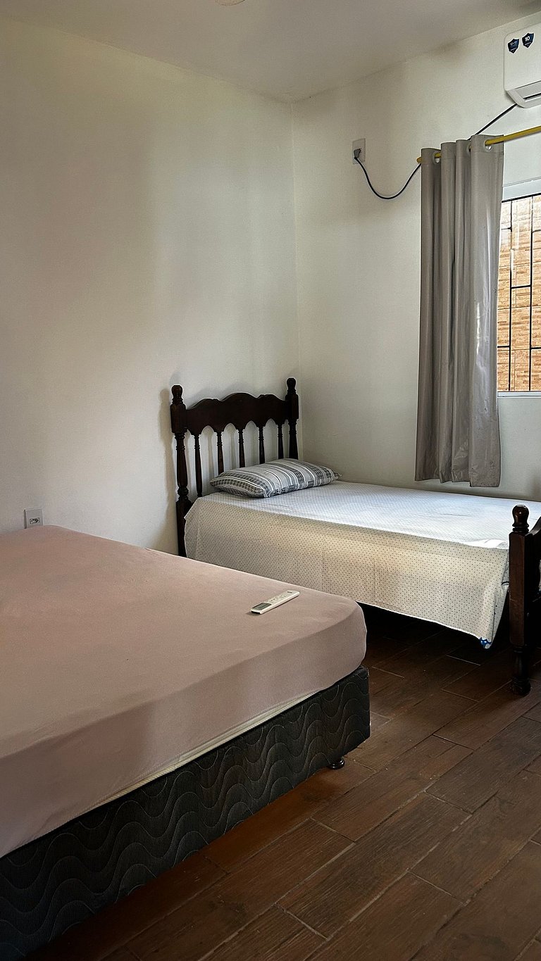 Casa com 5 Quartos a 300m da Praia