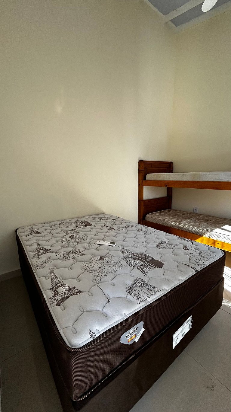 Casa com 5 Quartos a 300m da Praia