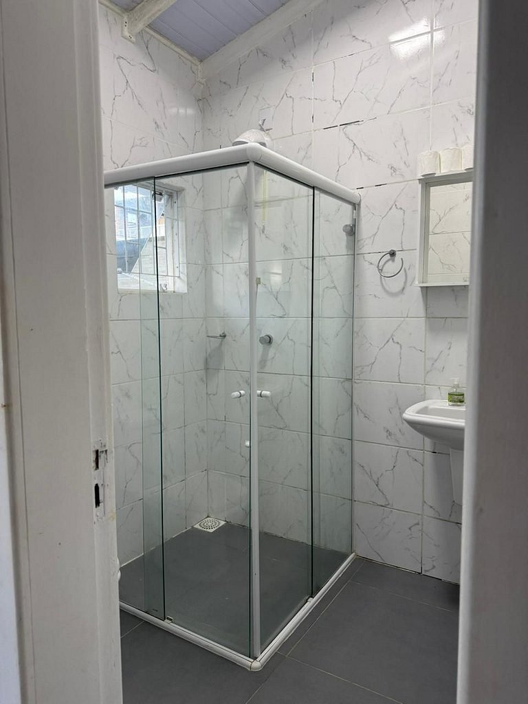 Casa com 5 Quartos a 300m da Praia