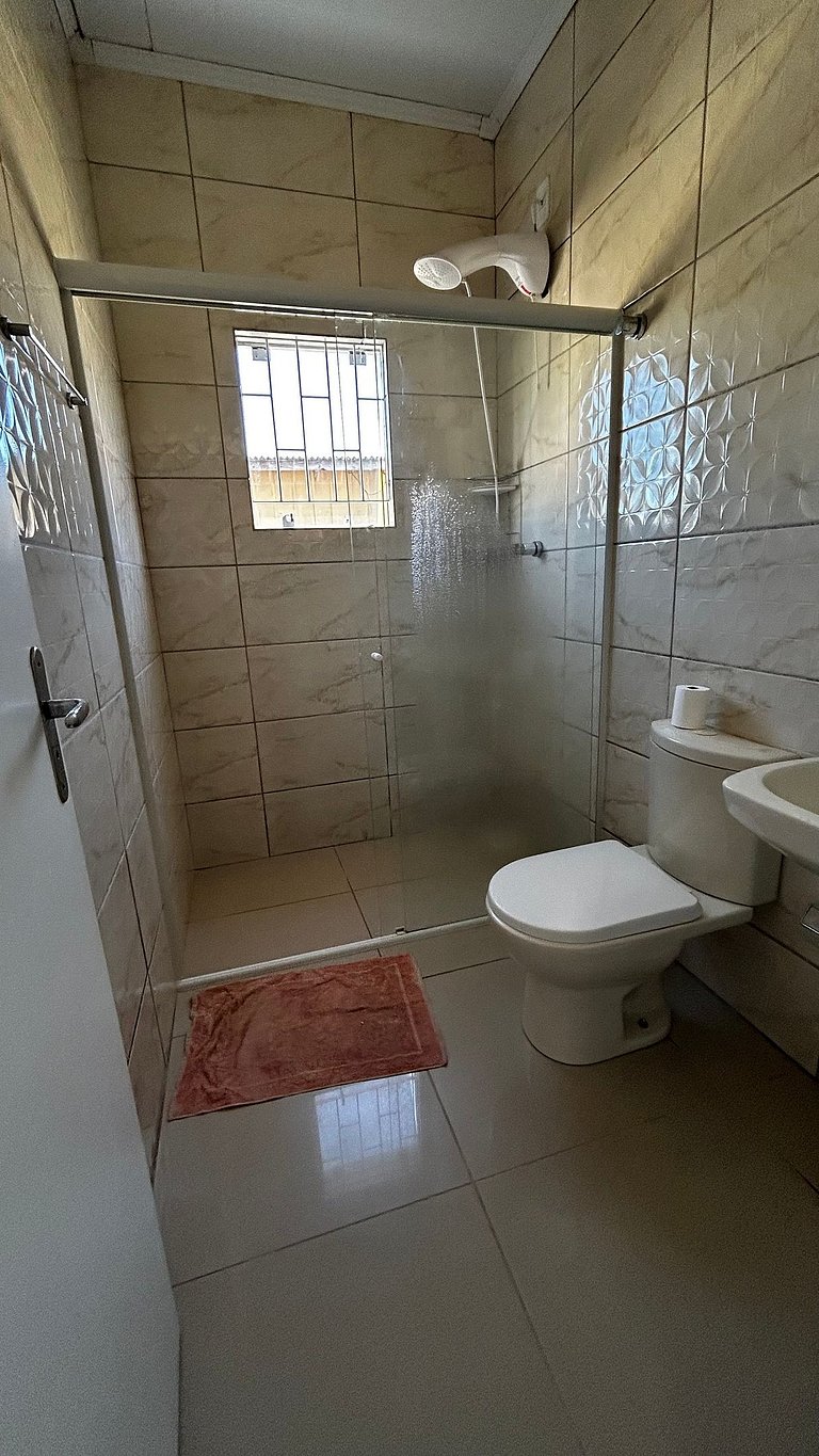 Casa com 5 Quartos a 300m da Praia