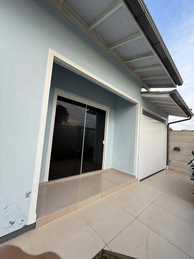 Casa com 5 Quartos a 300m da Praia