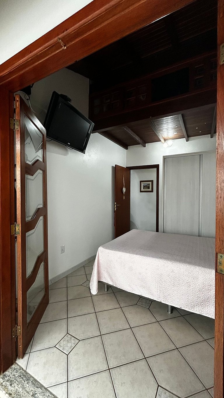 Praia de Cima: Seu Refúgio para Descansar