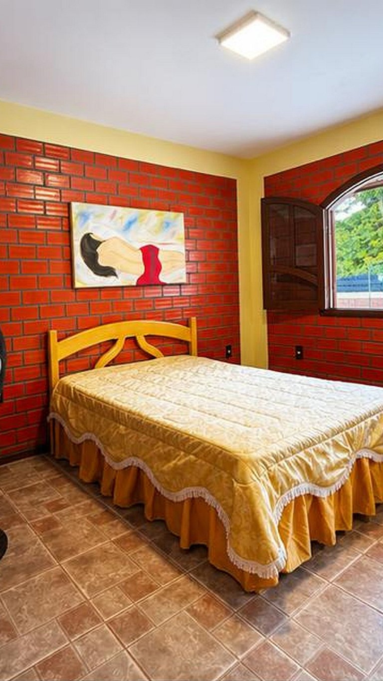 Sobrado maravilhoso com piscina p/ 14 pessoas
