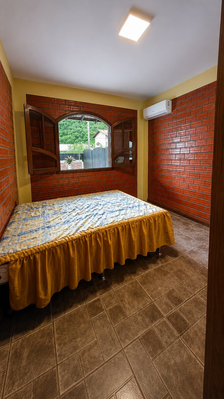 Sobrado maravilhoso com piscina p/ 14 pessoas