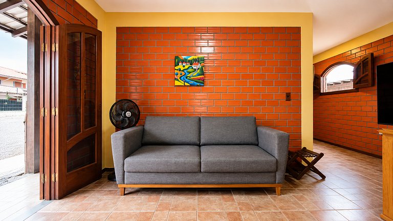 Sobrado maravilhoso com piscina p/ 14 pessoas
