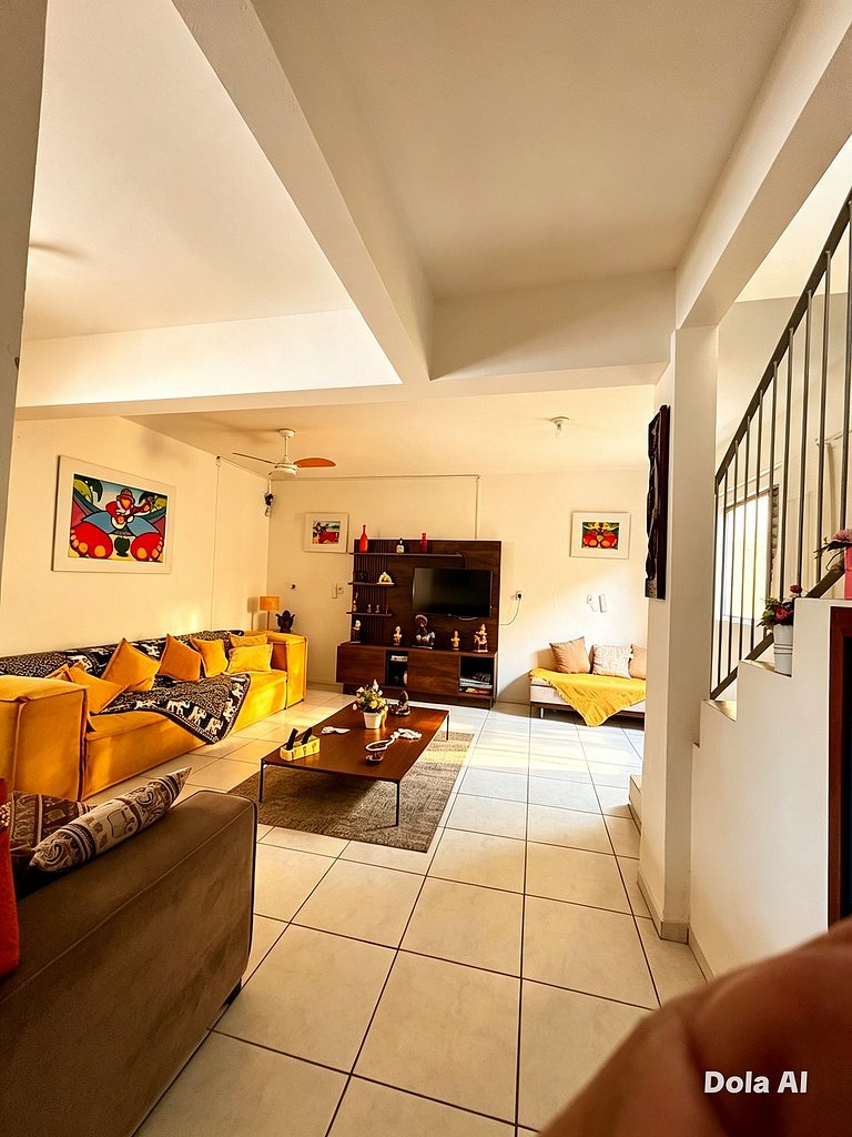casa amarela com piscina14 pessoas