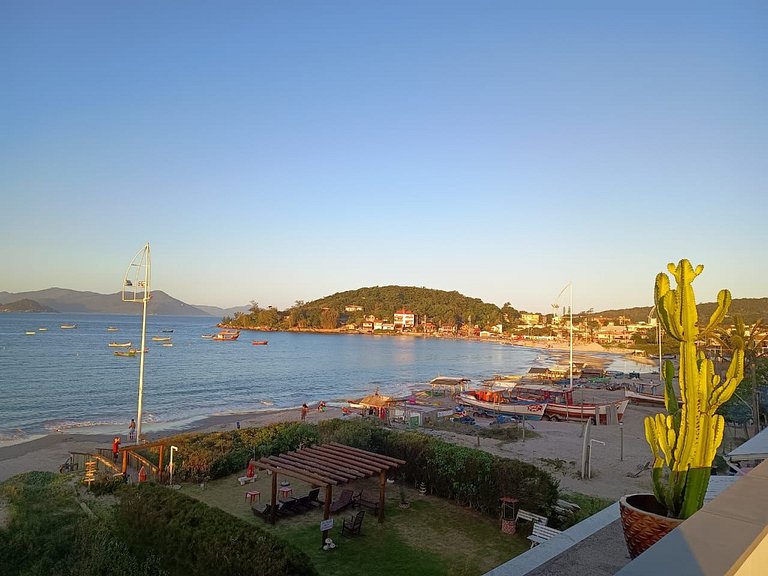Casa Sol e Mar próxima da praia, com ar